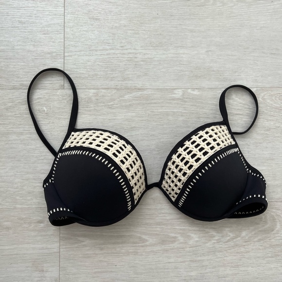 Victoria's Secret Other - Victoria’s Secret swim bra